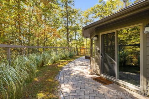 16 Caddis Court Marshall NC 28753