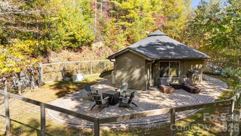 16 Caddis Court Marshall NC 28753