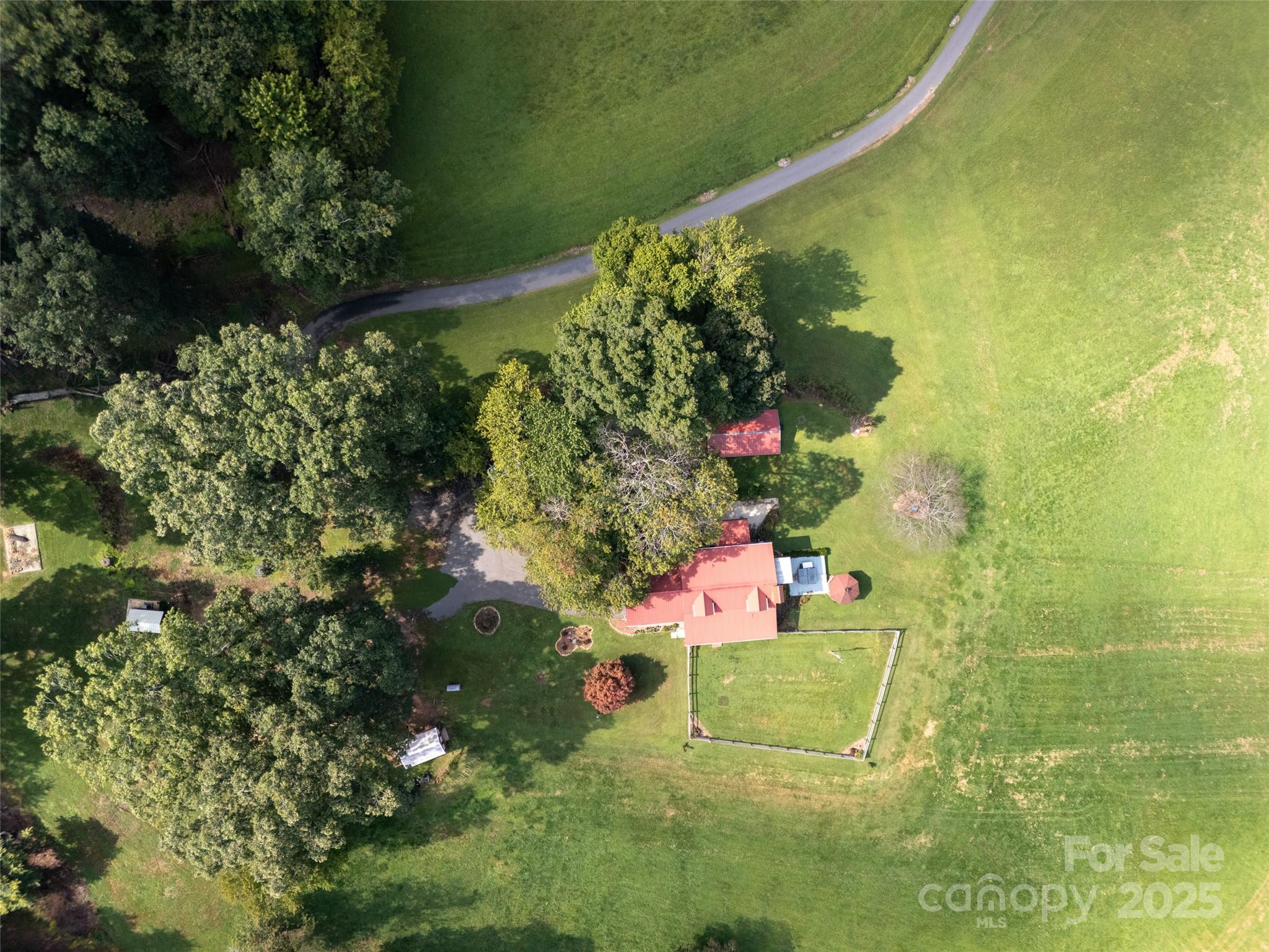 50 Holland Ridge Drive Candler NC 28715