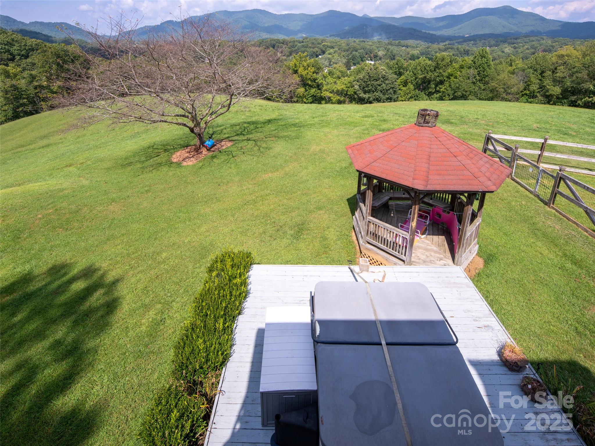 50 Holland Ridge Drive Candler NC 28715