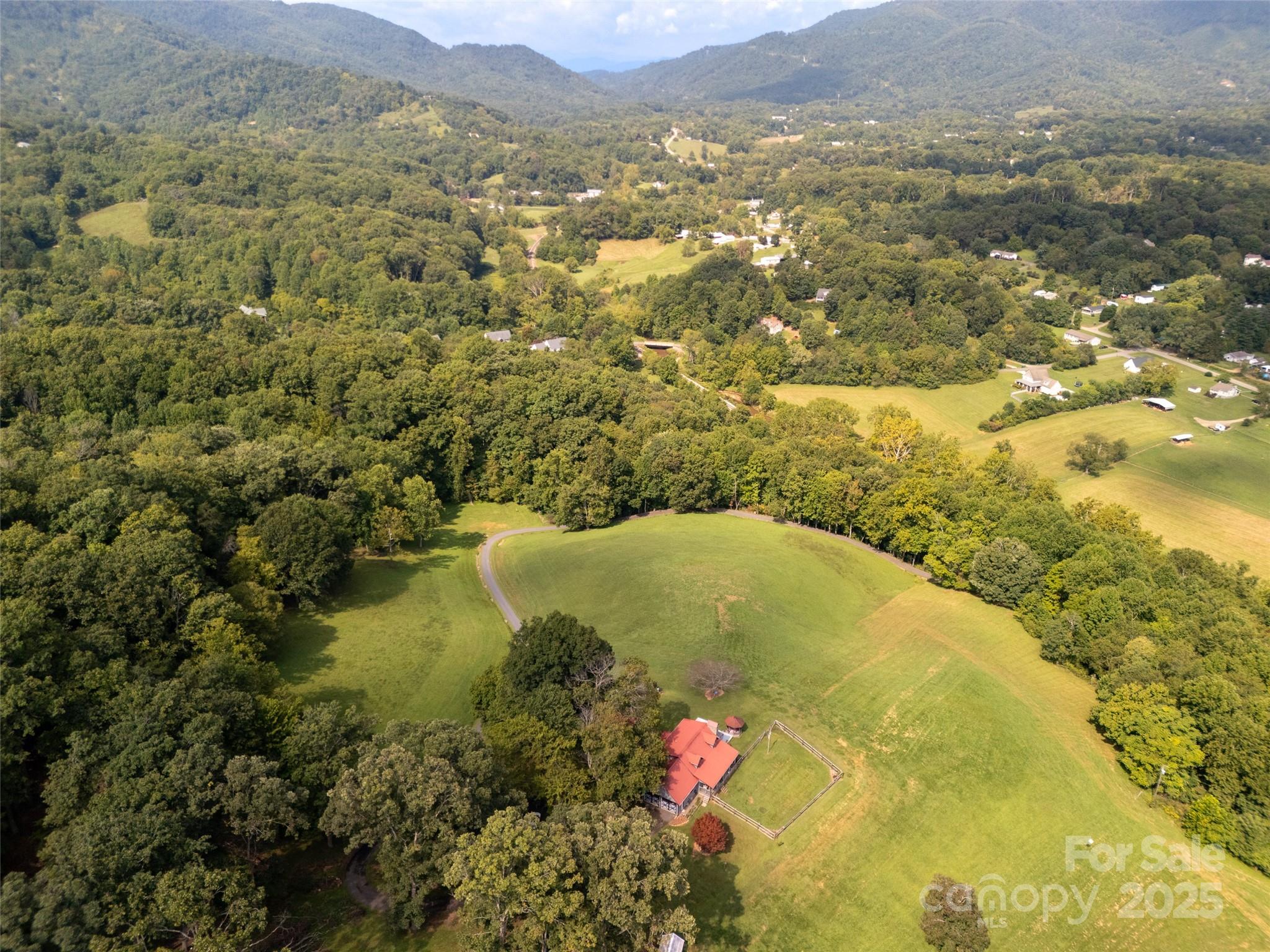 50 Holland Ridge Drive Candler NC 28715