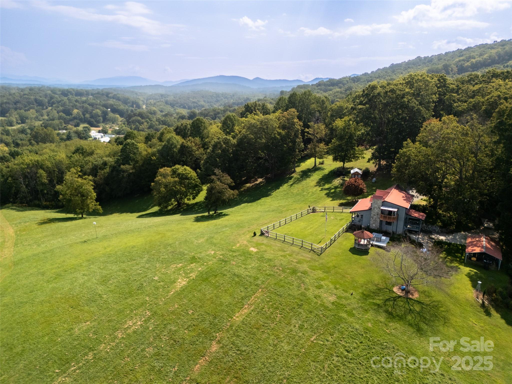 50 Holland Ridge Drive Candler NC 28715