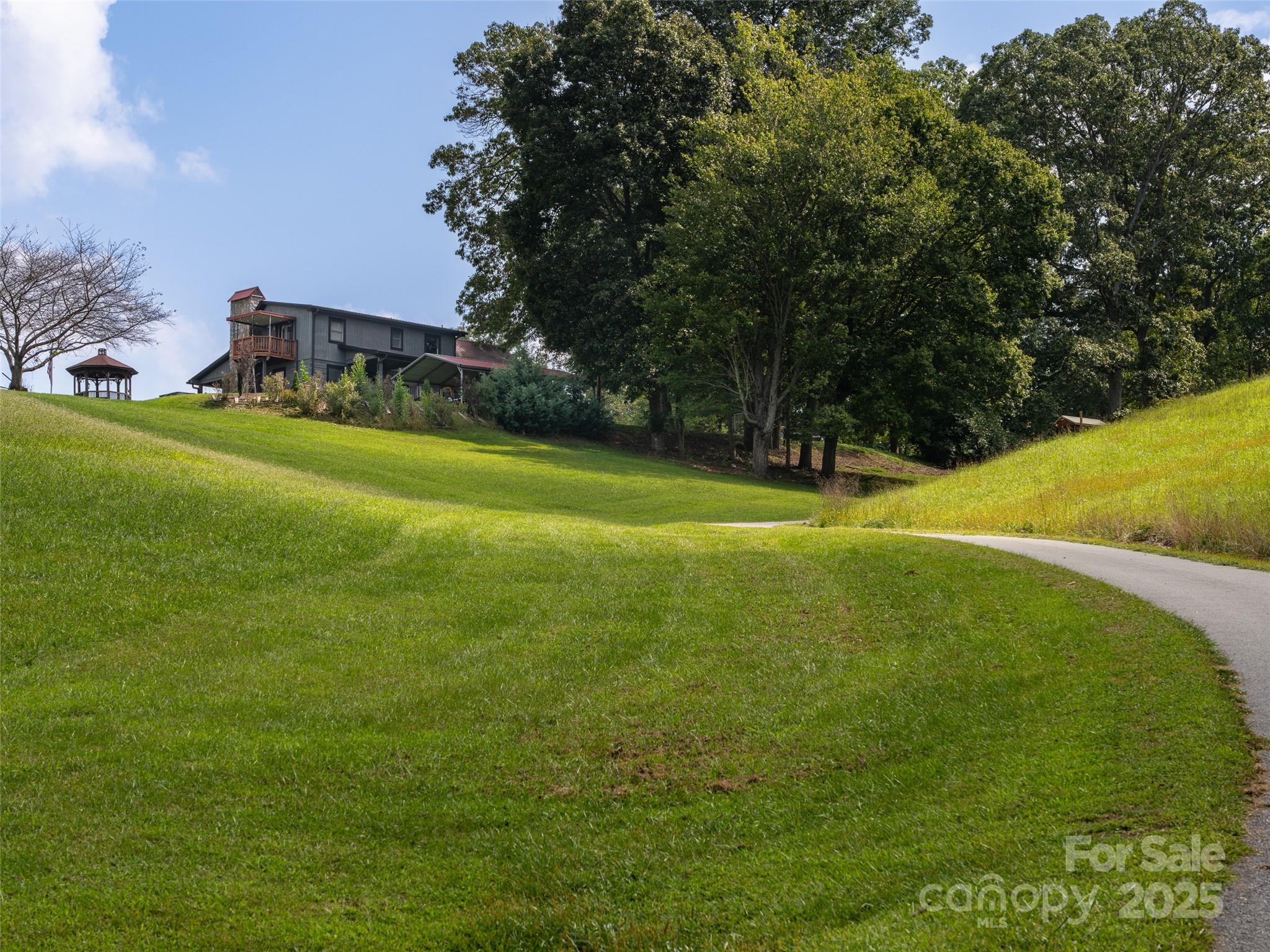 50 Holland Ridge Drive Candler NC 28715