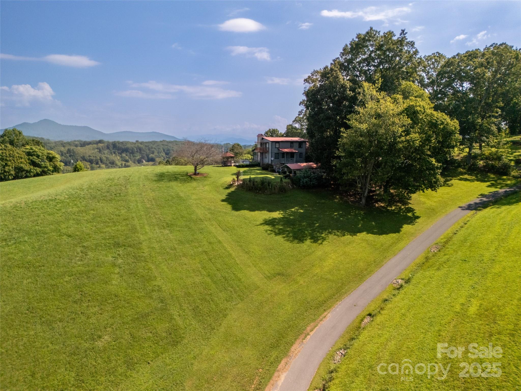 50 Holland Ridge Drive Candler NC 28715