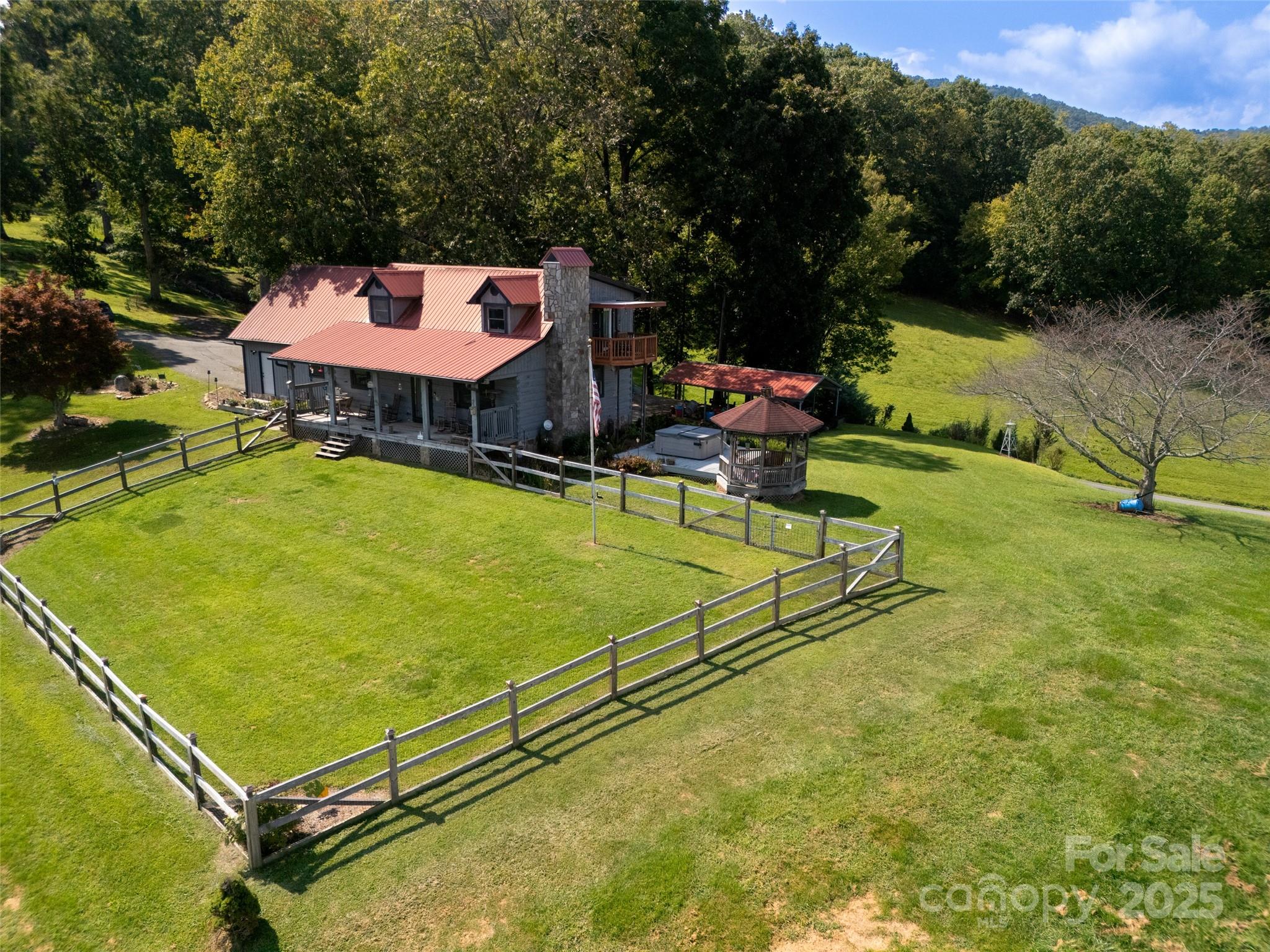 50 Holland Ridge Drive Candler NC 28715