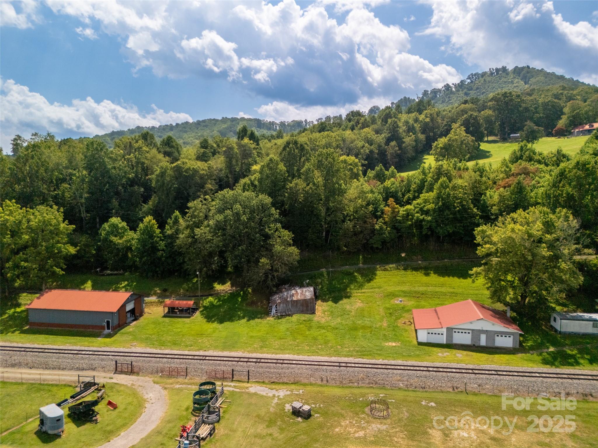 50 Holland Ridge Drive Candler NC 28715