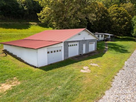 50 Holland Ridge Drive Candler NC 28715