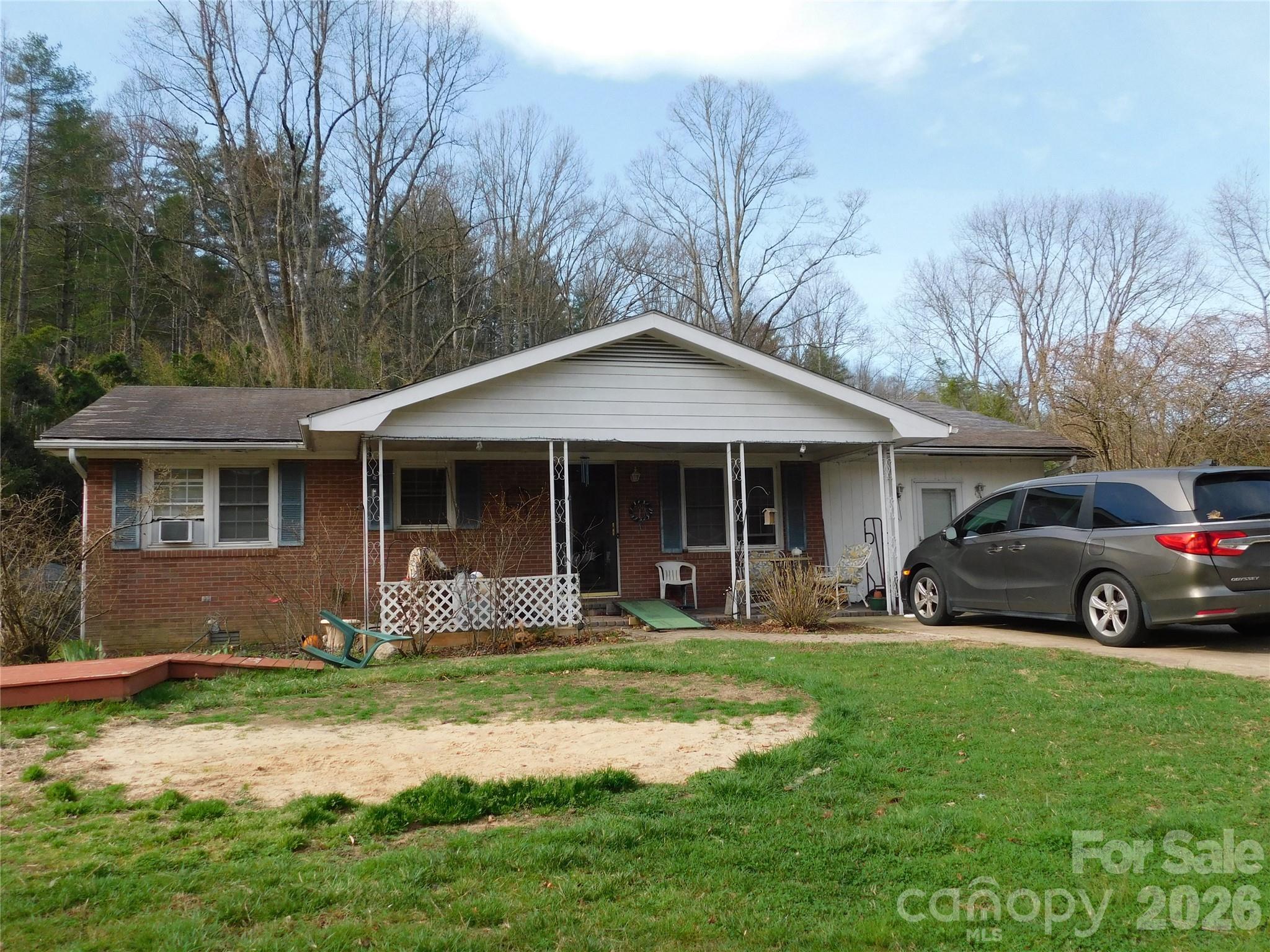 124 Jeff Street Hendersonville NC 28739