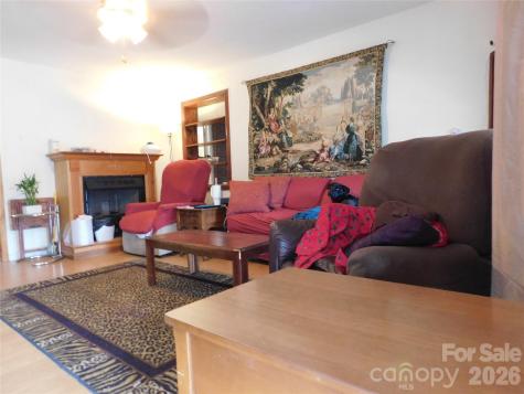 124 Jeff Street Hendersonville NC 28739