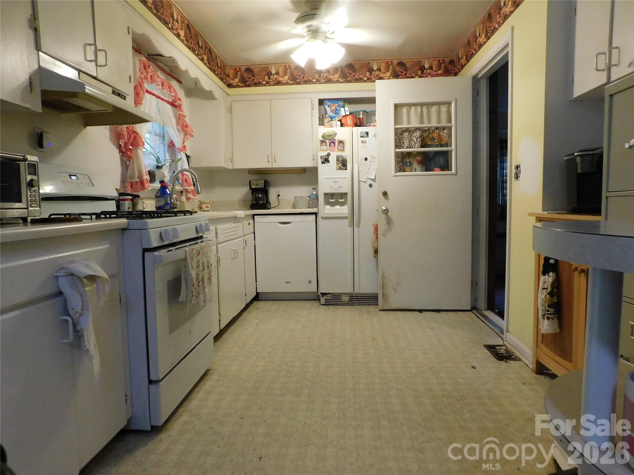 124 Jeff Street Hendersonville NC 28739