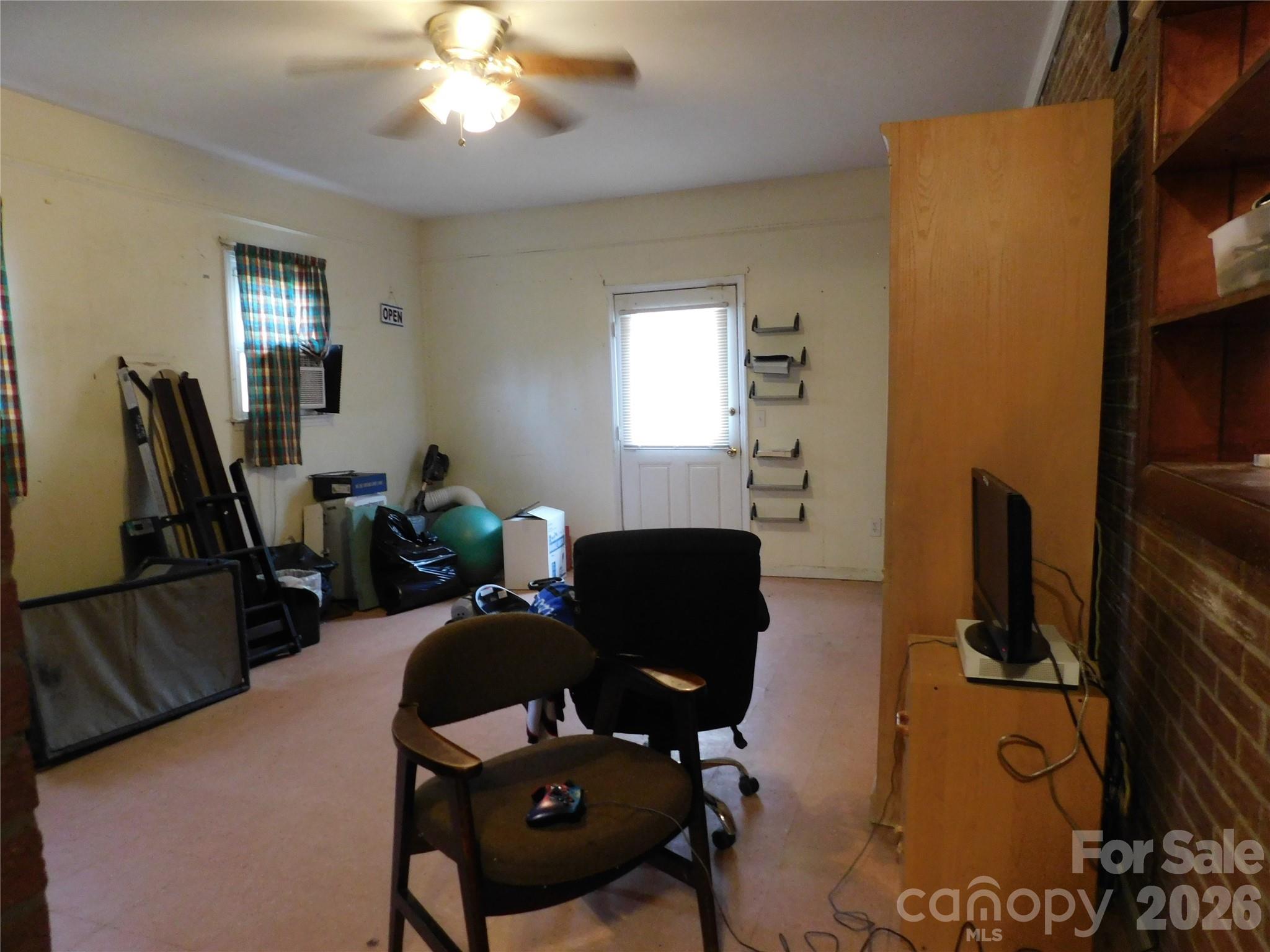 124 Jeff Street Hendersonville NC 28739