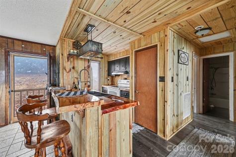 5495 Pine Ridge Drive Connelly Springs NC 28612