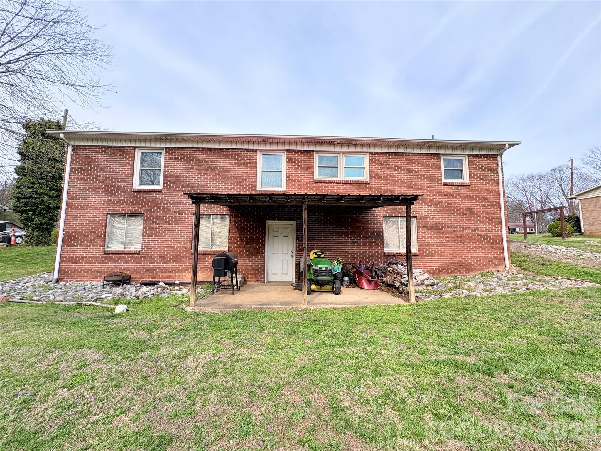 5666 Us 70 Highway E Nebo NC 28761