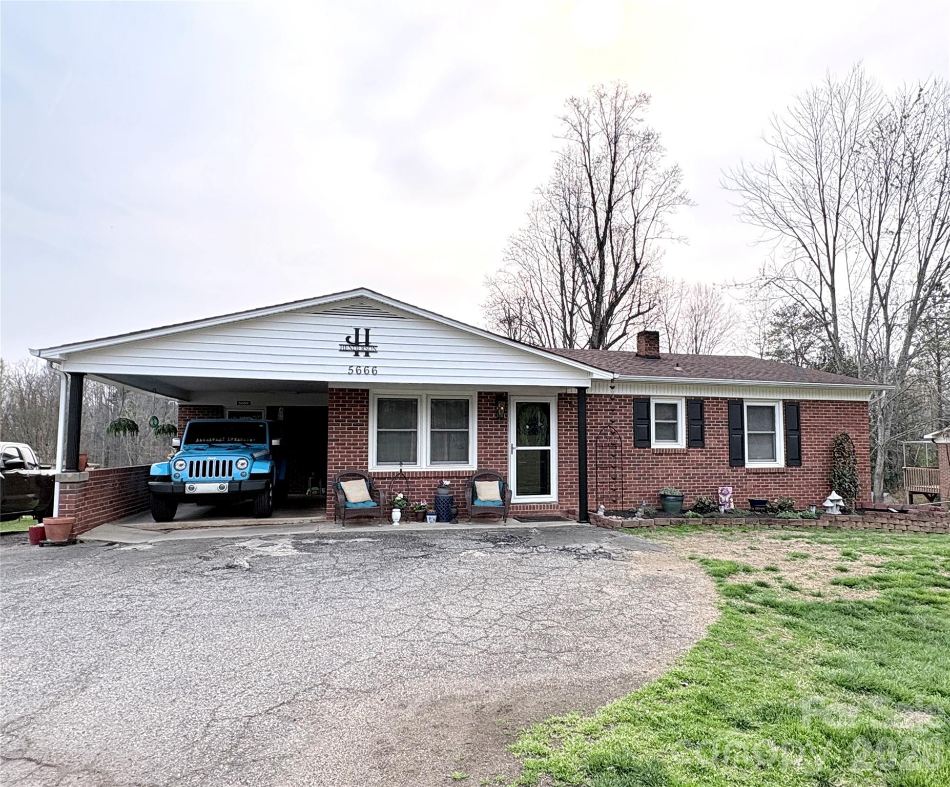 5666 Us 70 Highway E Nebo NC 28761