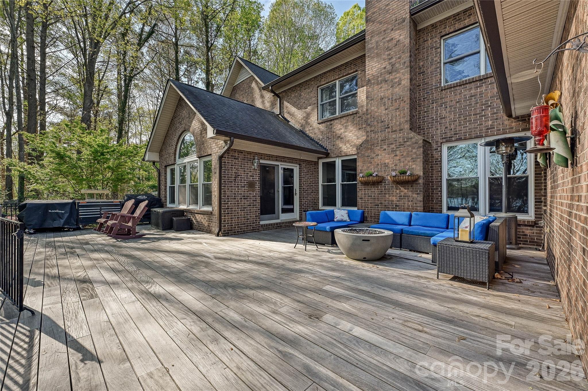 4841 Mountain Point Lane Charlotte NC 28216