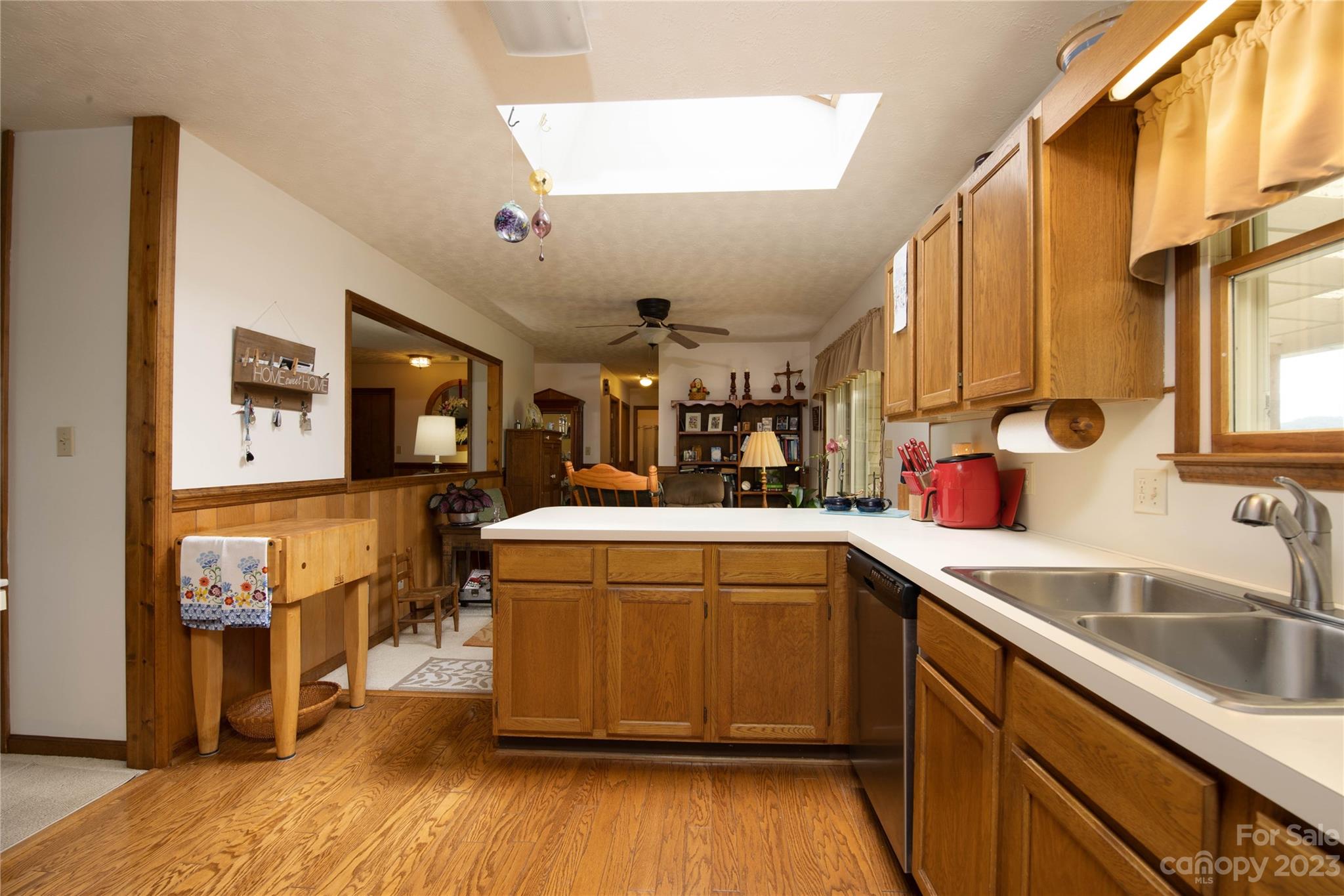 60 River Run Lane Burnsville NC 28714