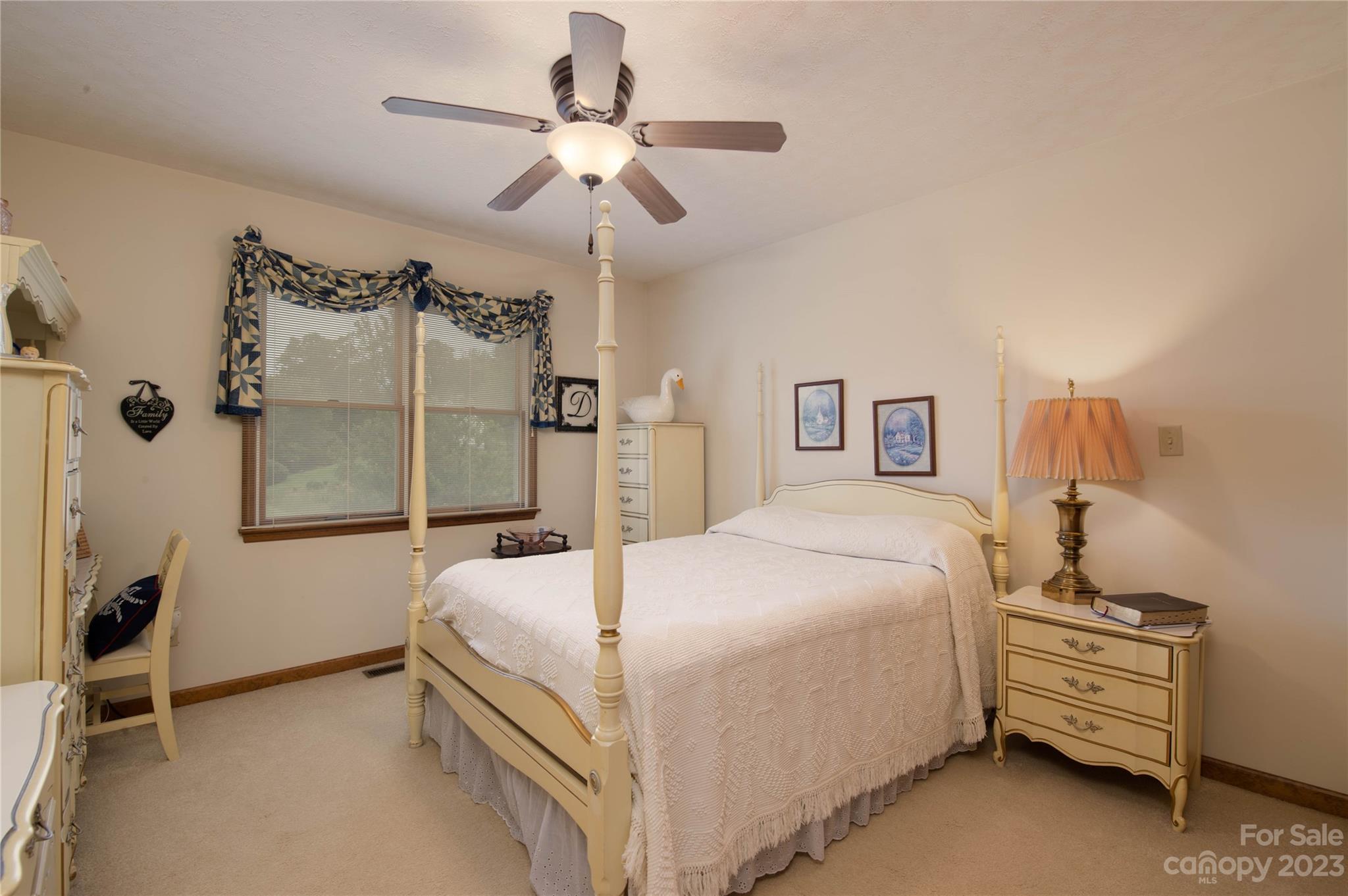 60 River Run Lane Burnsville NC 28714