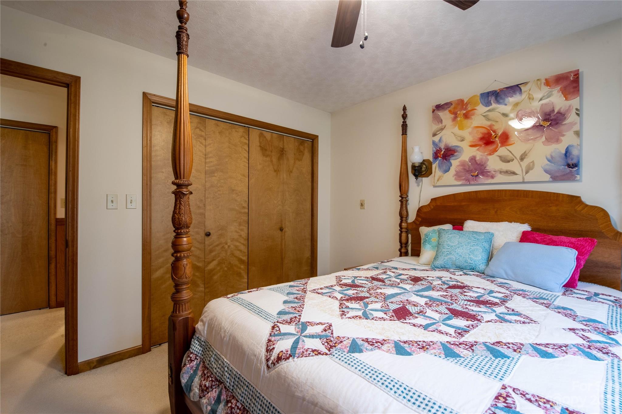 60 River Run Lane Burnsville NC 28714