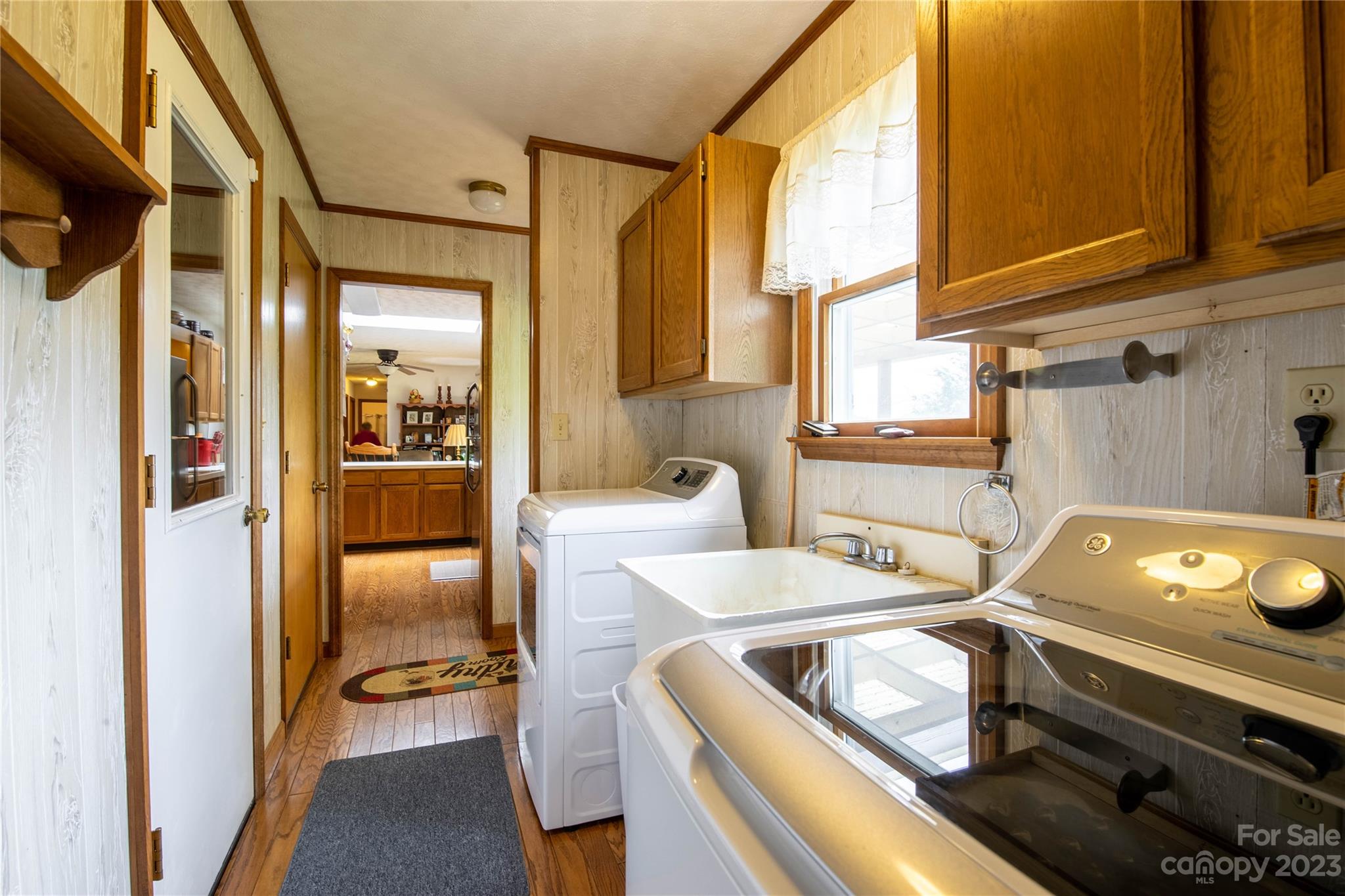 60 River Run Lane Burnsville NC 28714