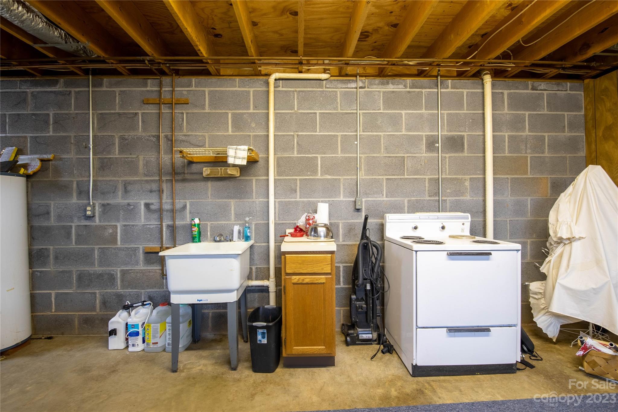 60 River Run Lane Burnsville NC 28714