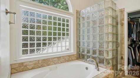 5212 Shannamara Drive Matthews NC 28104