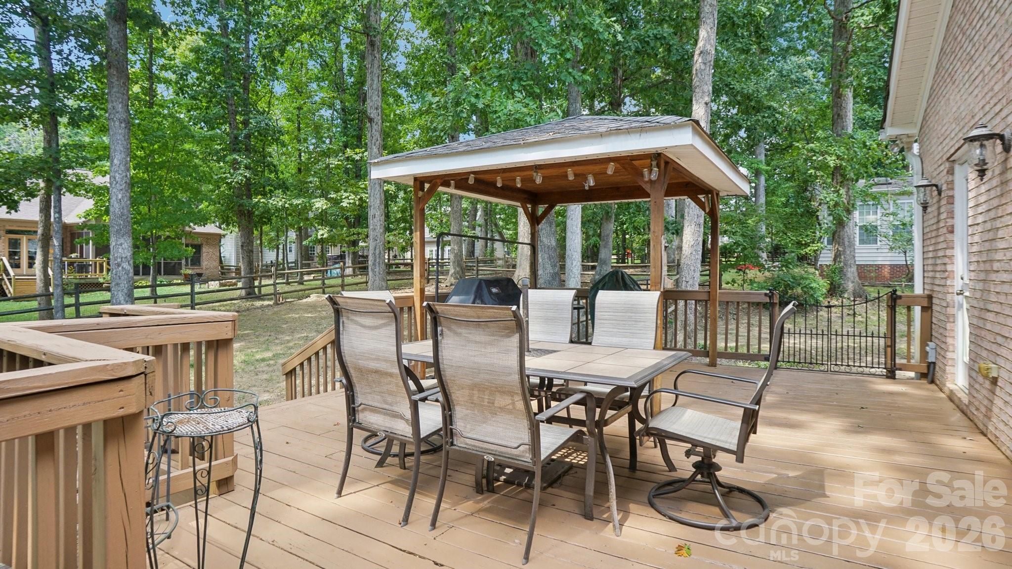 5212 Shannamara Drive Matthews NC 28104