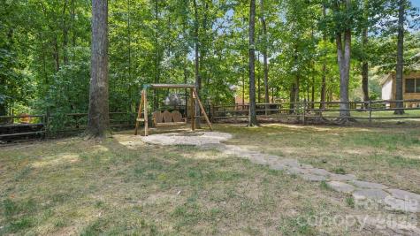 5212 Shannamara Drive Matthews NC 28104
