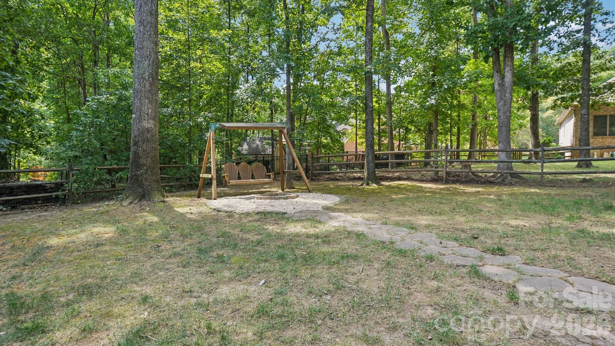 5212 Shannamara Drive Matthews NC 28104