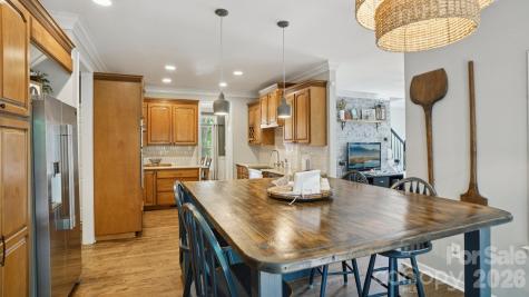 5212 Shannamara Drive Matthews NC 28104