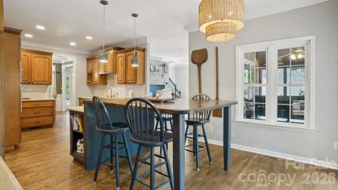5212 Shannamara Drive Matthews NC 28104
