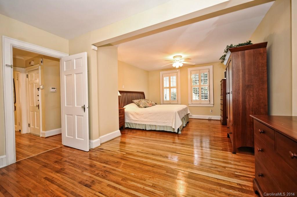 229 Tranquil Avenue Charlotte NC 28209