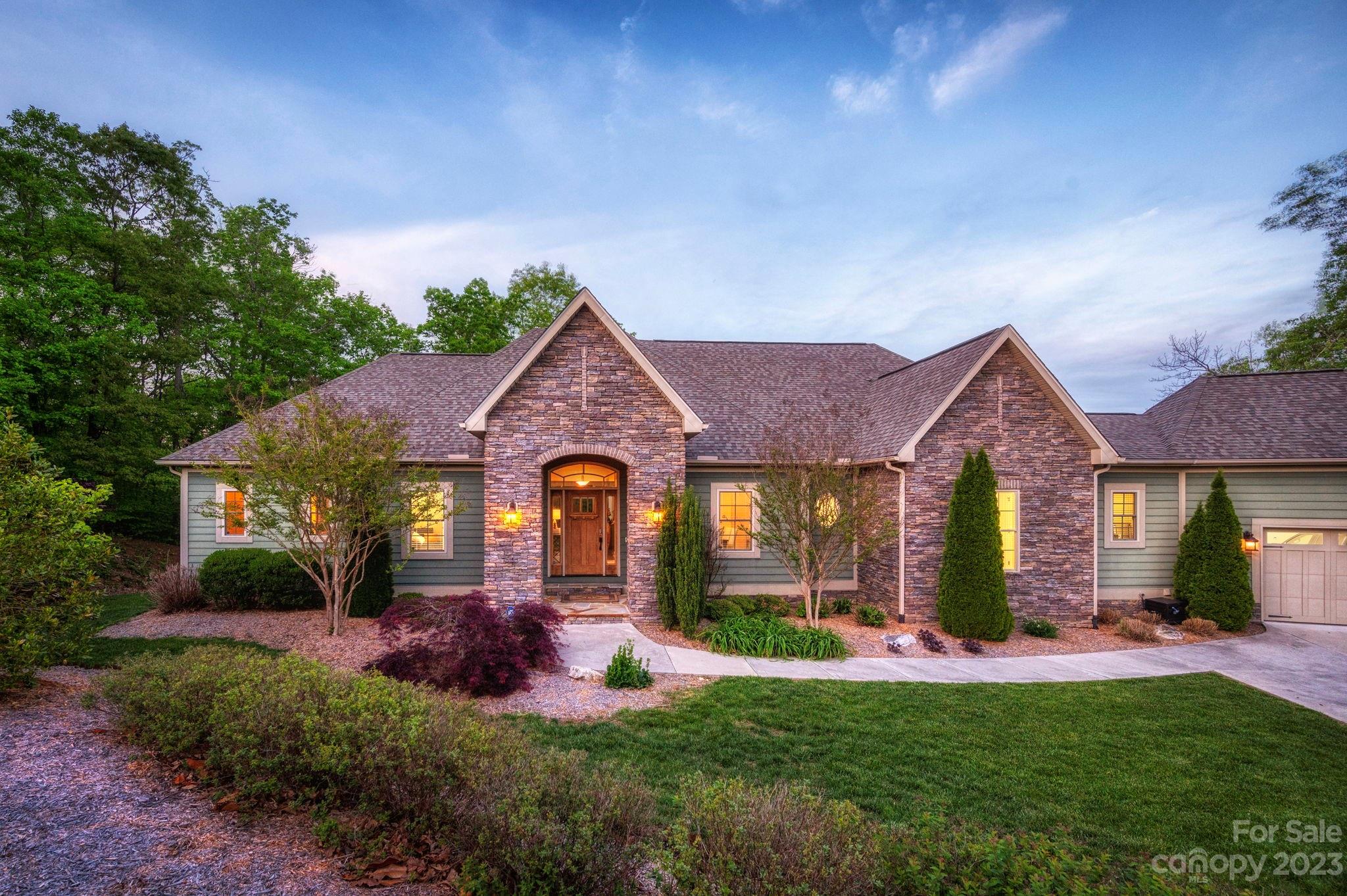 33 Windcliff Drive Asheville NC 28803