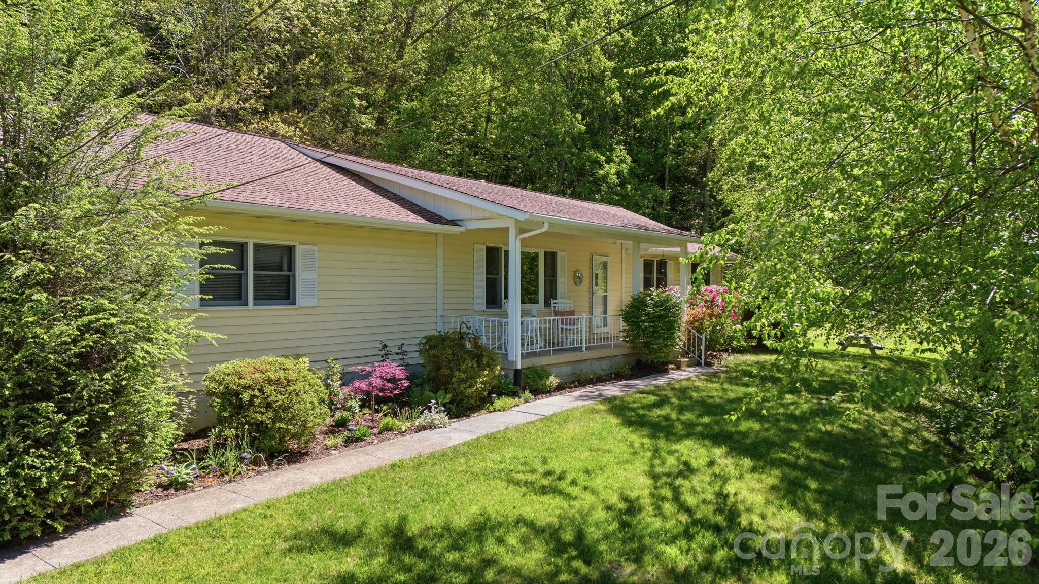 753 Bolens Creek Road Burnsville NC 28714