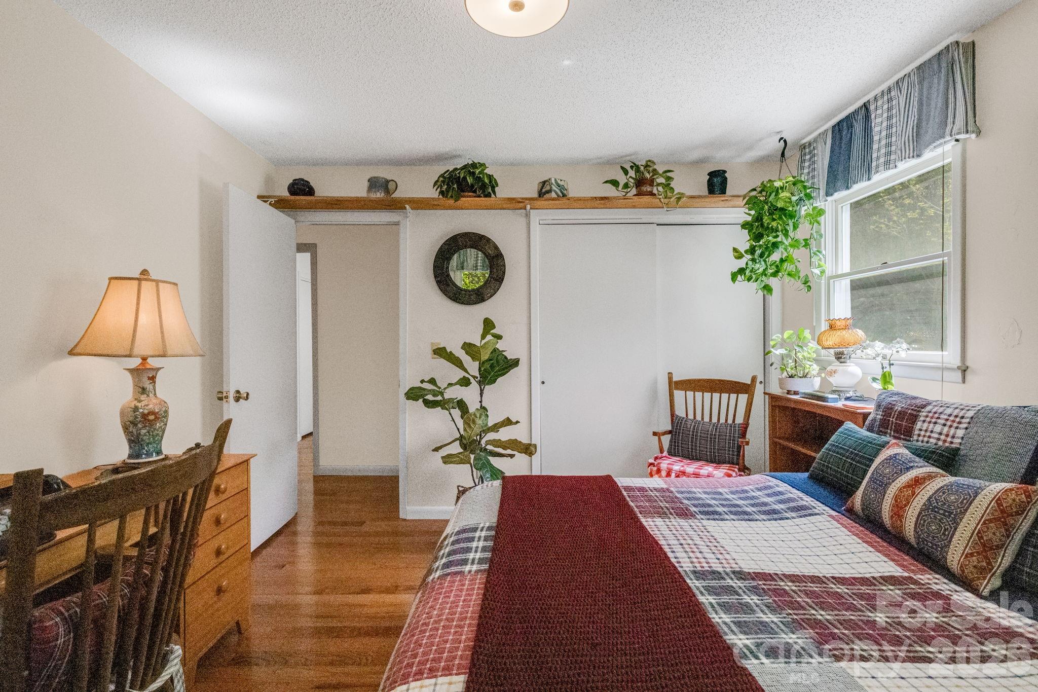 753 Bolens Creek Road Burnsville NC 28714