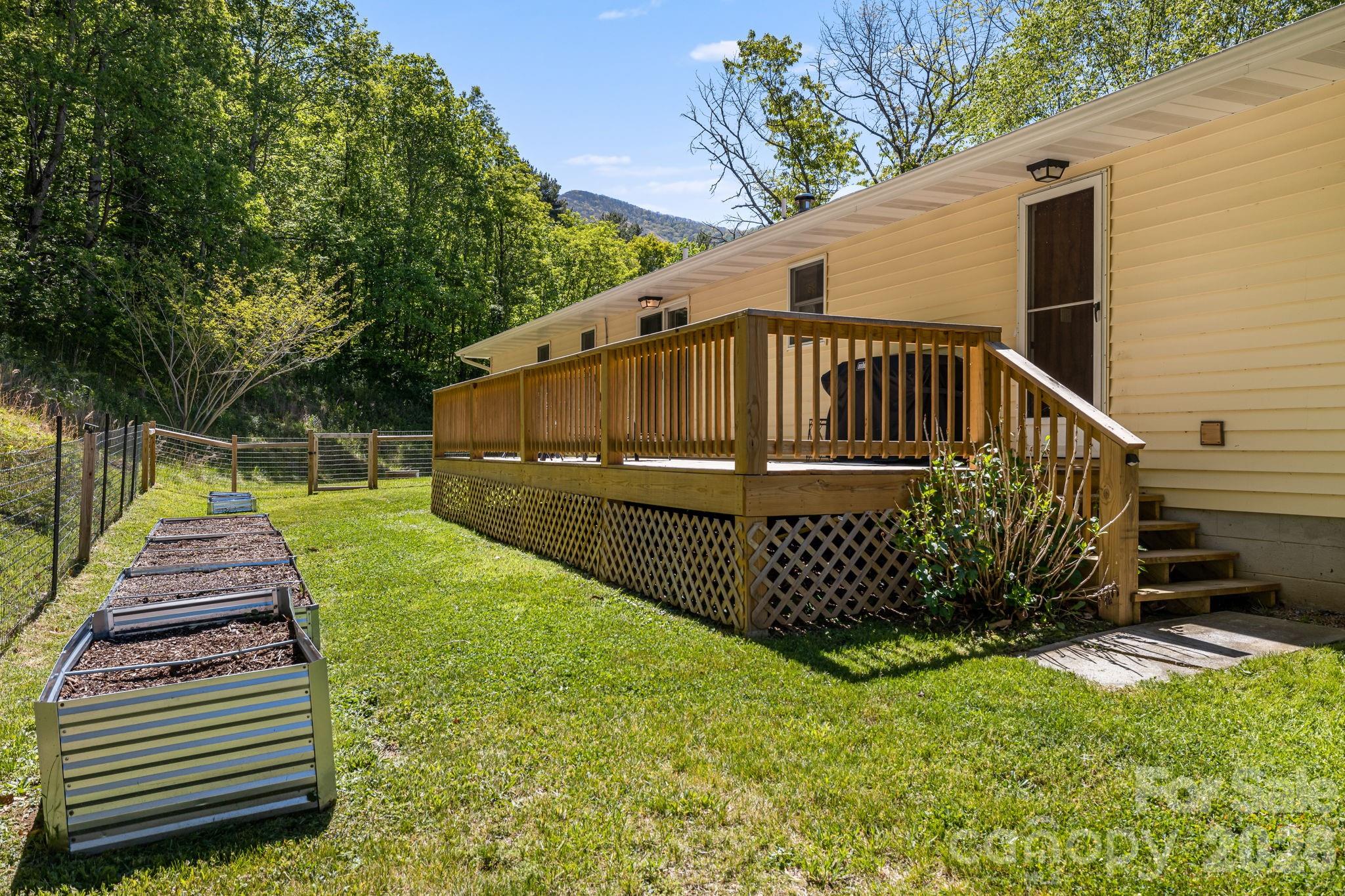 753 Bolens Creek Road Burnsville NC 28714