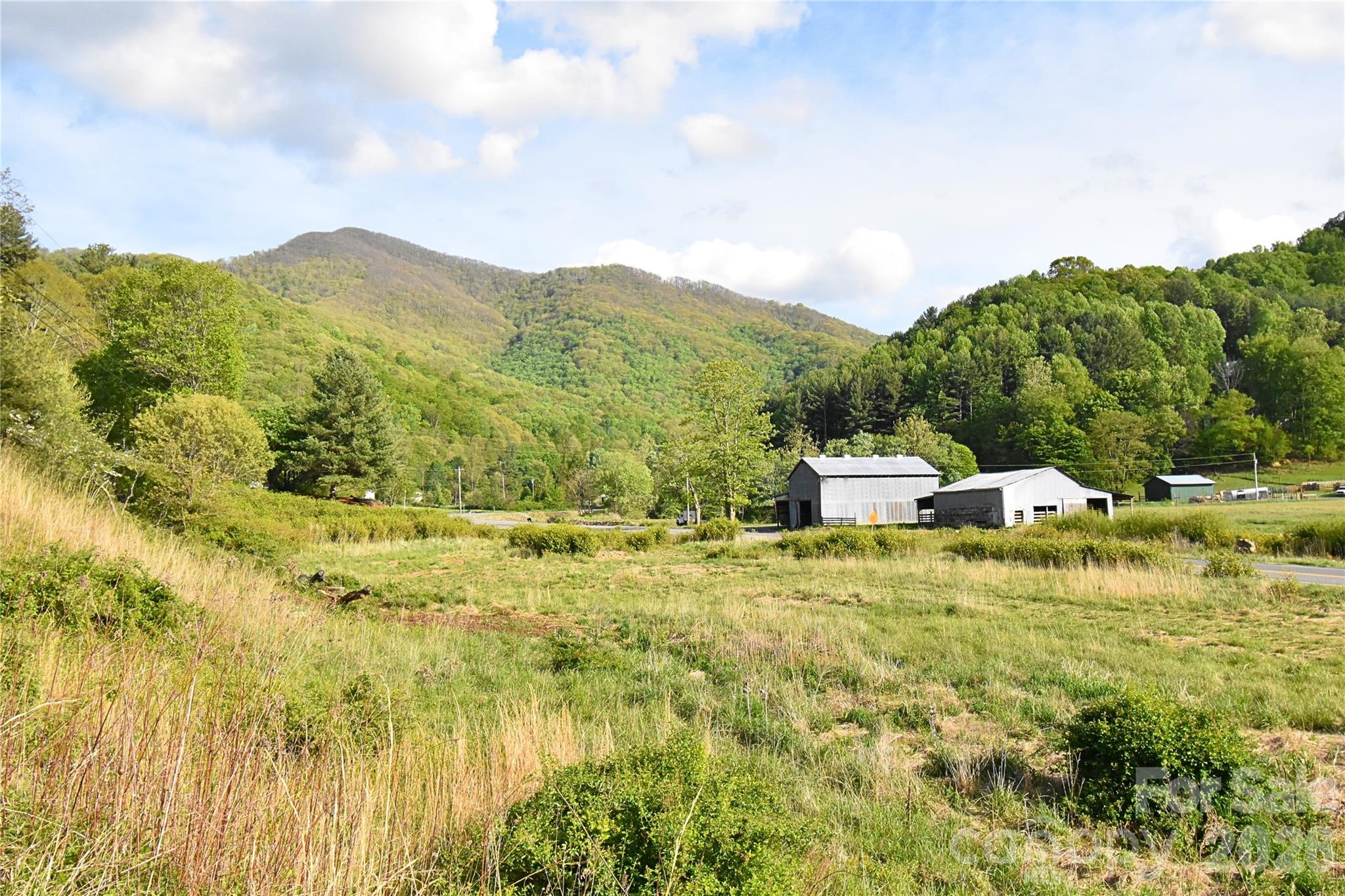 753 Bolens Creek Road Burnsville NC 28714