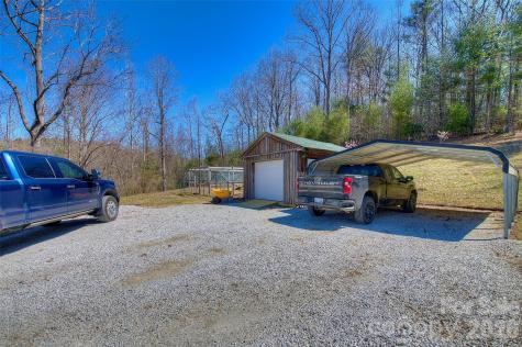 3 Altapass Trail Spruce Pine NC 28777