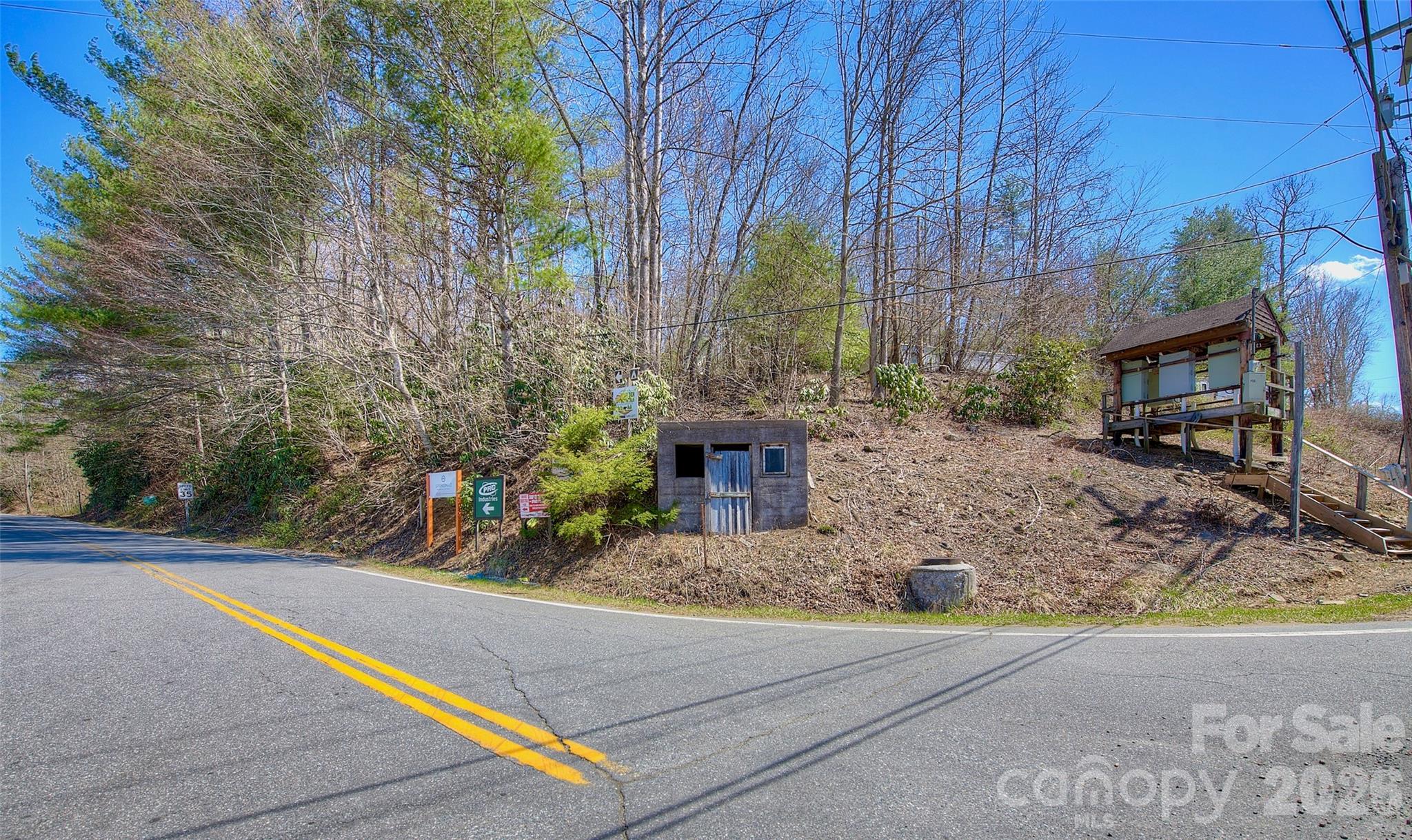 3 Altapass Trail Spruce Pine NC 28777