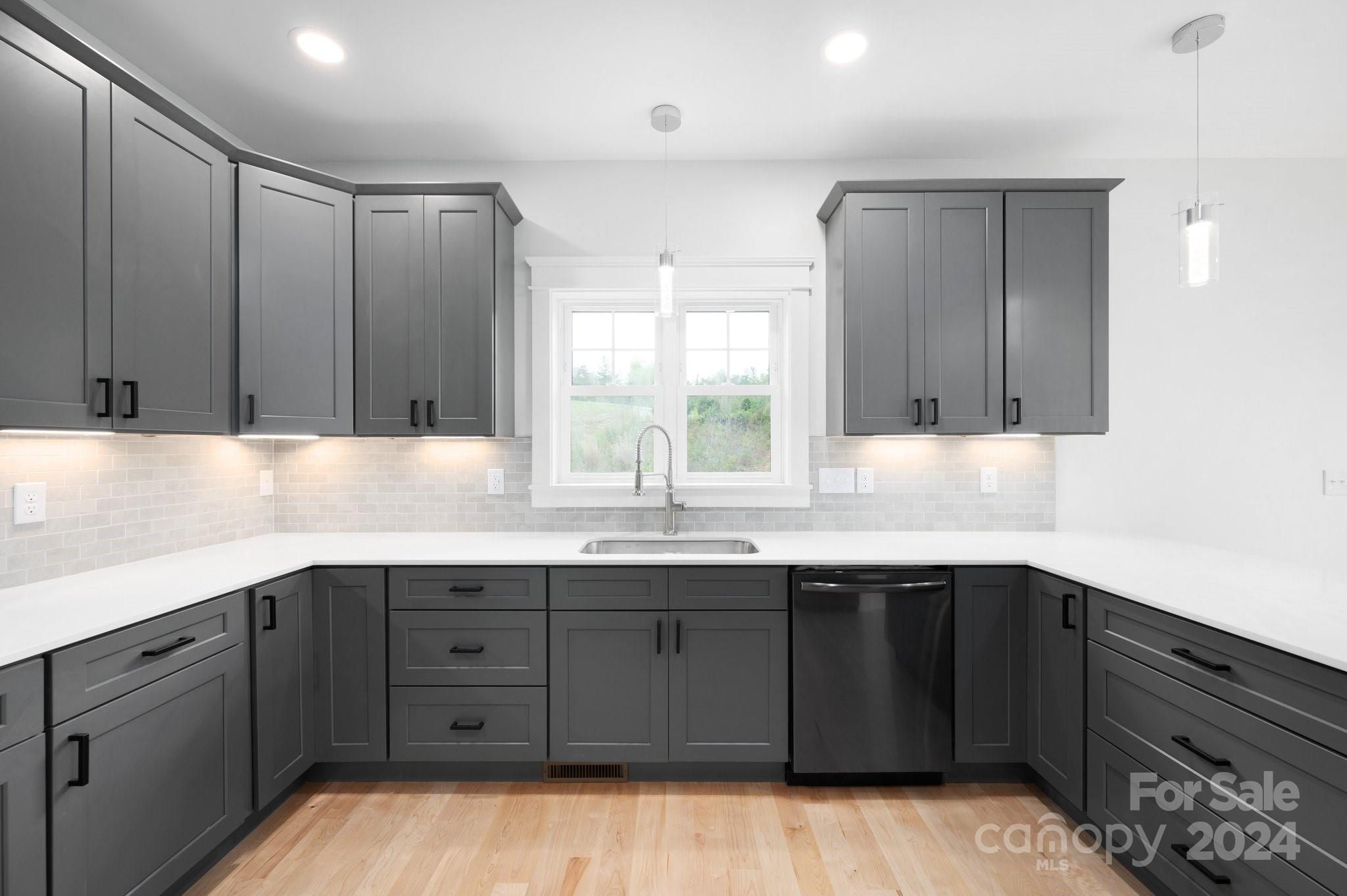 66 Nader Avenue Weaverville NC 28787