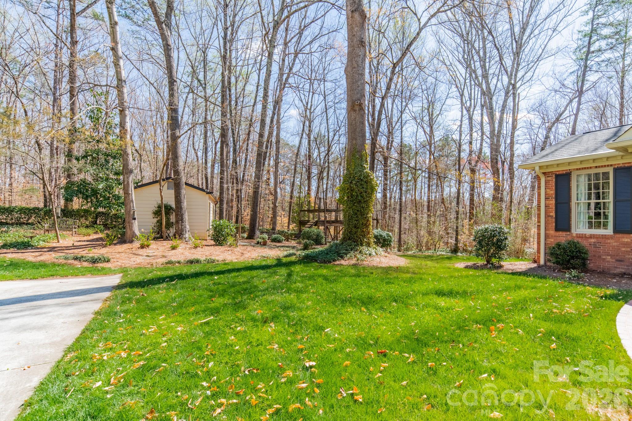 524 Windsor Place NE Concord NC 28025