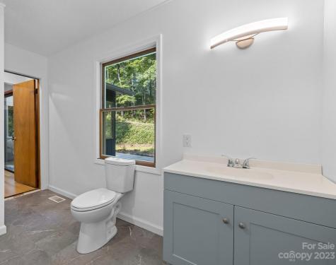 3048 Pine Cove Road Old Fort NC 28762