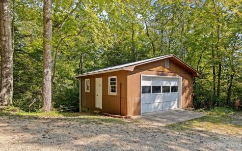 3048 Pine Cove Road Old Fort NC 28762
