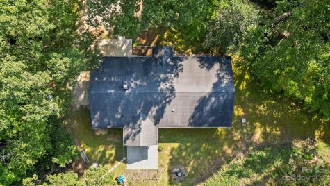 3048 Pine Cove Road Old Fort NC 28762