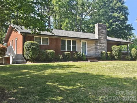 557 Goldmoor Drive NE Concord NC 28025