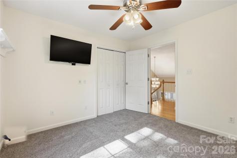 275 Ferguson Drive Asheville NC 28806