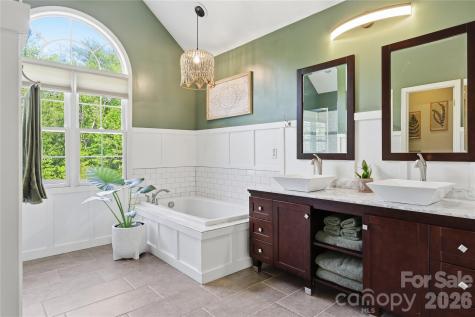 275 Ferguson Drive Asheville NC 28806