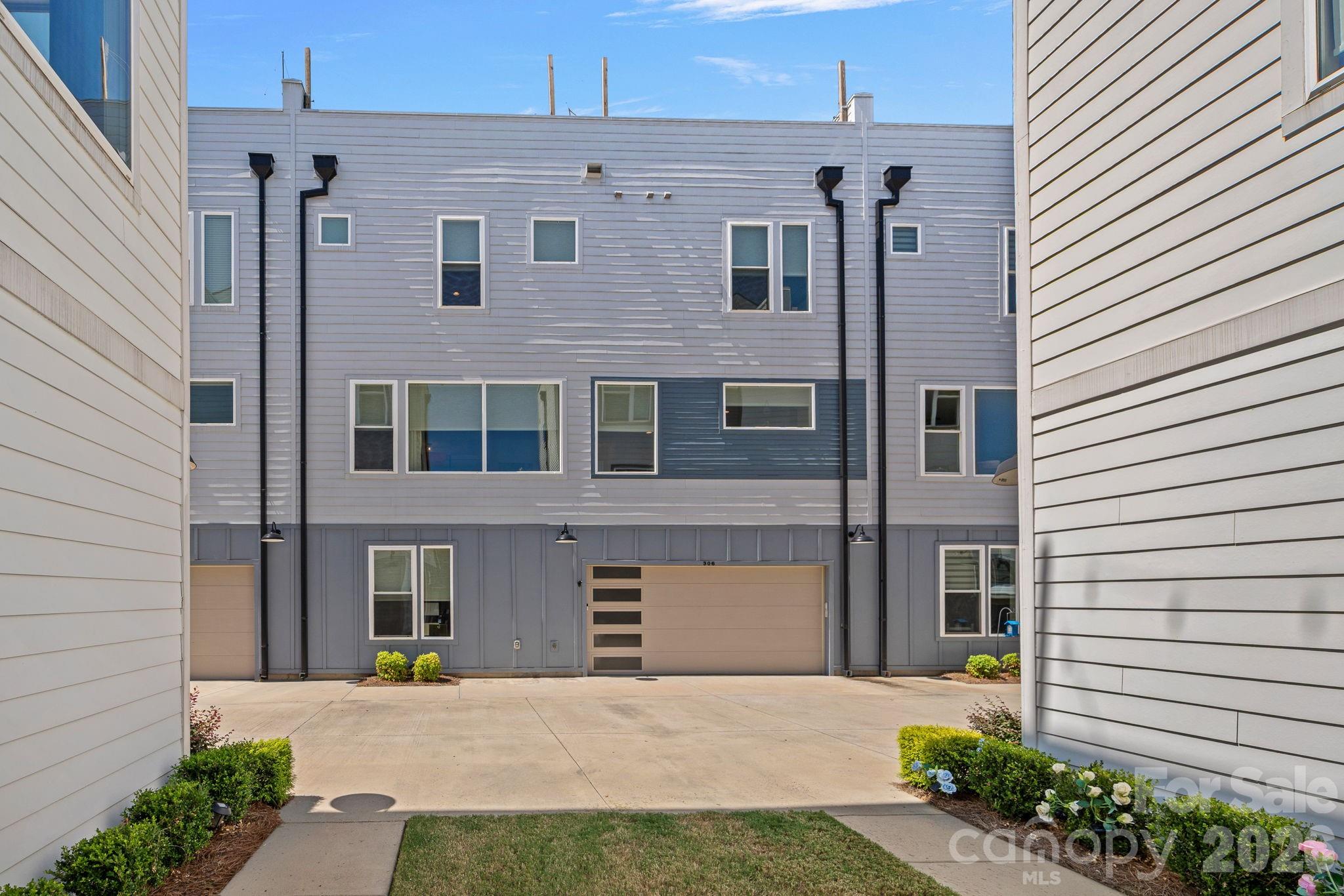 306 Wesley Heights Way Charlotte NC 28208