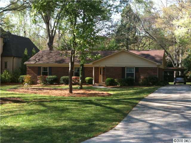 1128 Rembrandt Circle Charlotte NC 28211