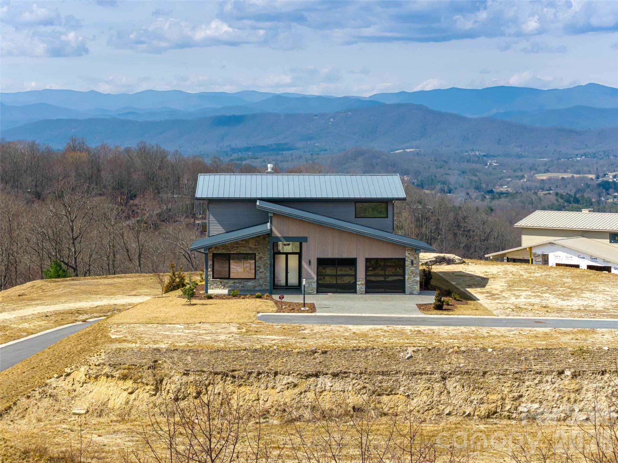 24 S Watchman Drive Hendersonville NC 28791