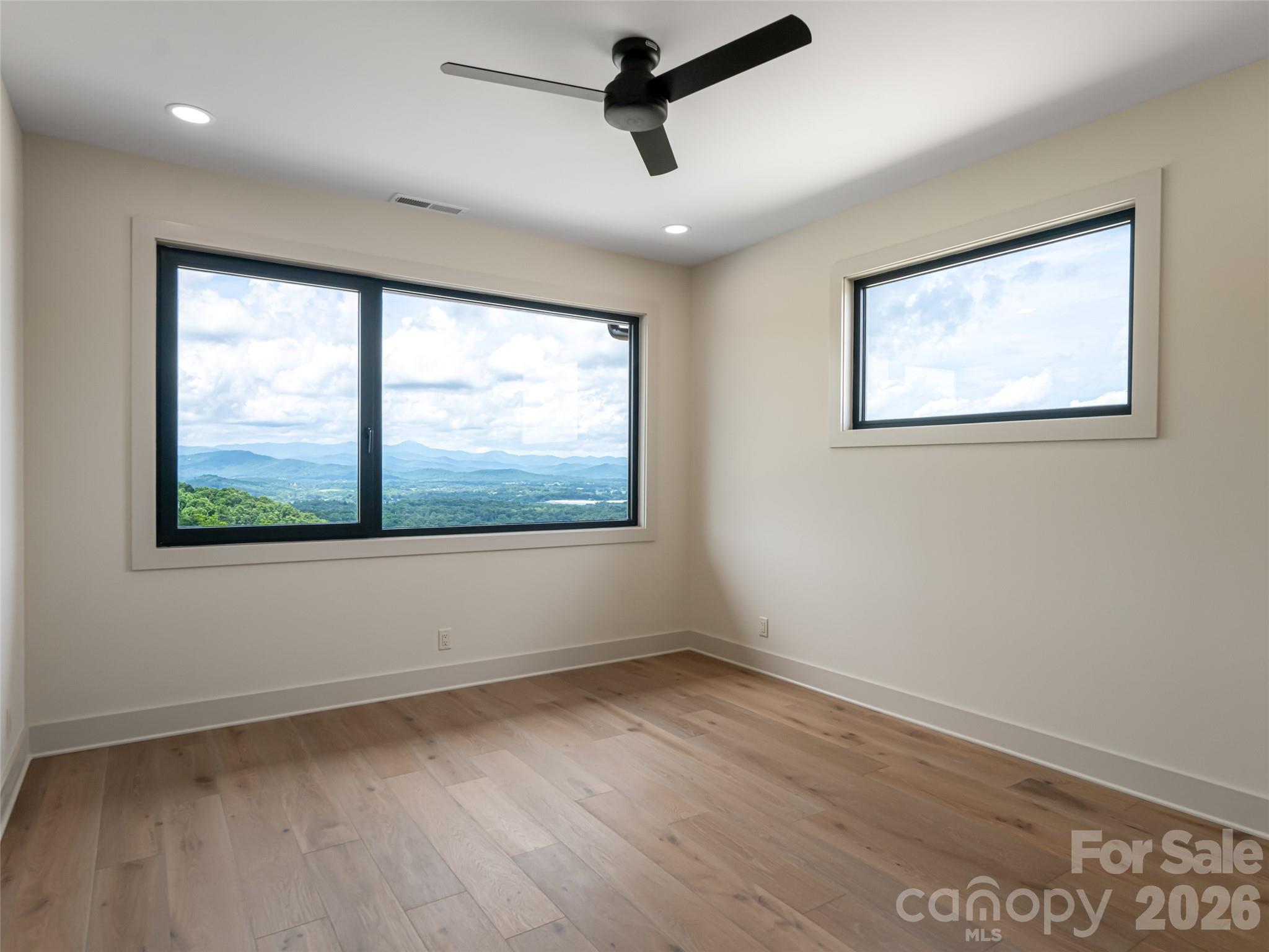 24 S Watchman Drive Hendersonville NC 28791